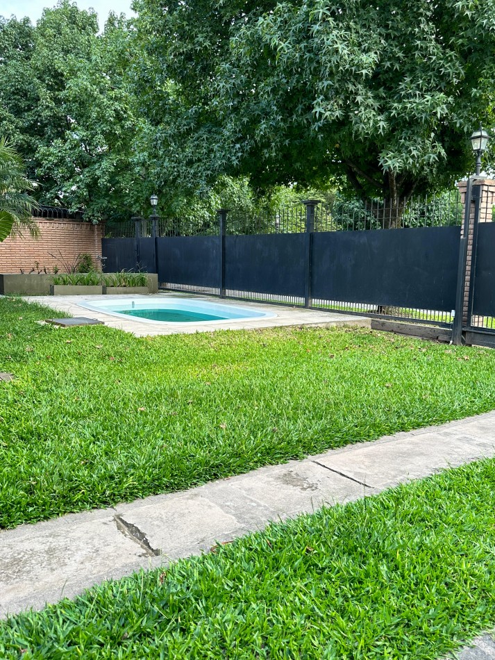 Venta casa Yerba Buena altura Av. Aconquija 2400. Inmperdible!!!!
