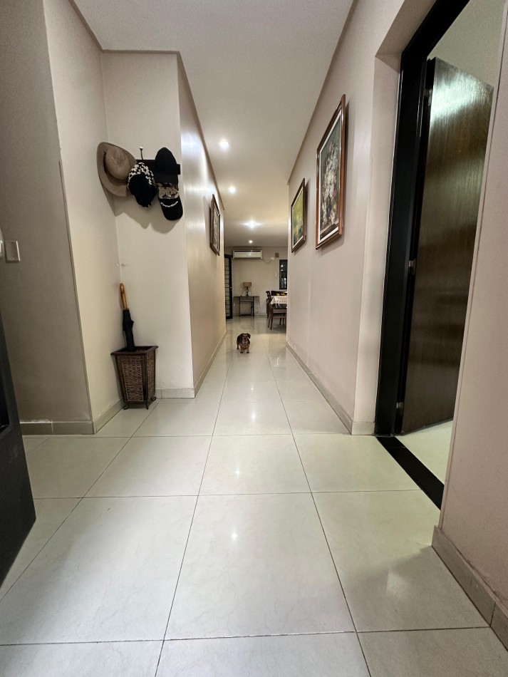 Venta casa Yerba Buena altura Av. Aconquija 2400. Inmperdible!!!!