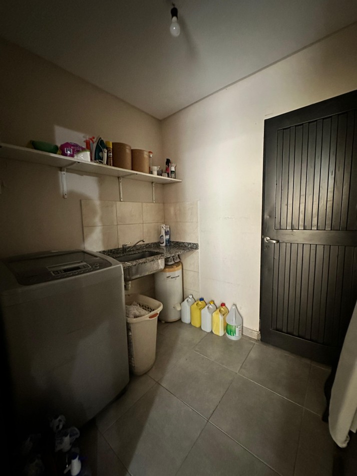 Venta casa Yerba Buena altura Av. Aconquija 2400. Inmperdible!!!!