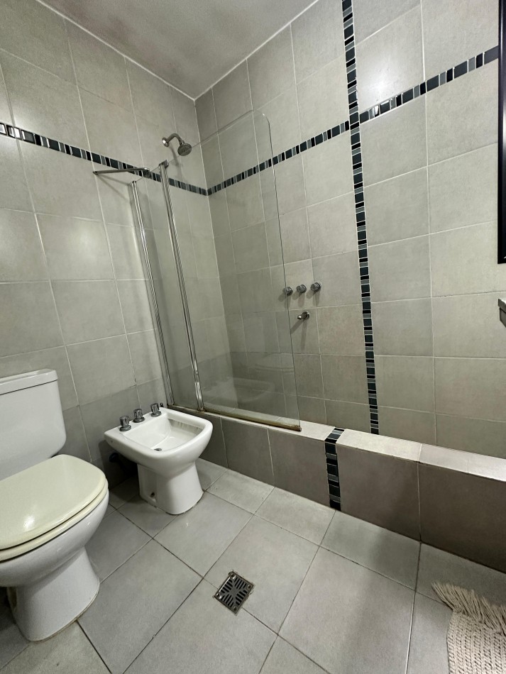 Venta casa Yerba Buena altura Av. Aconquija 2400. Inmperdible!!!!