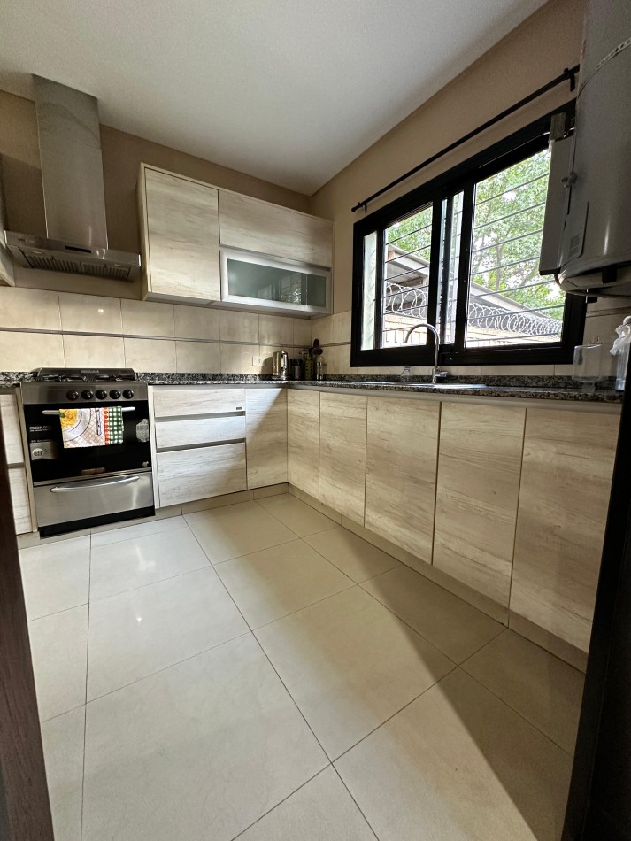 Venta casa Yerba Buena altura Av. Aconquija 2400. Inmperdible!!!!