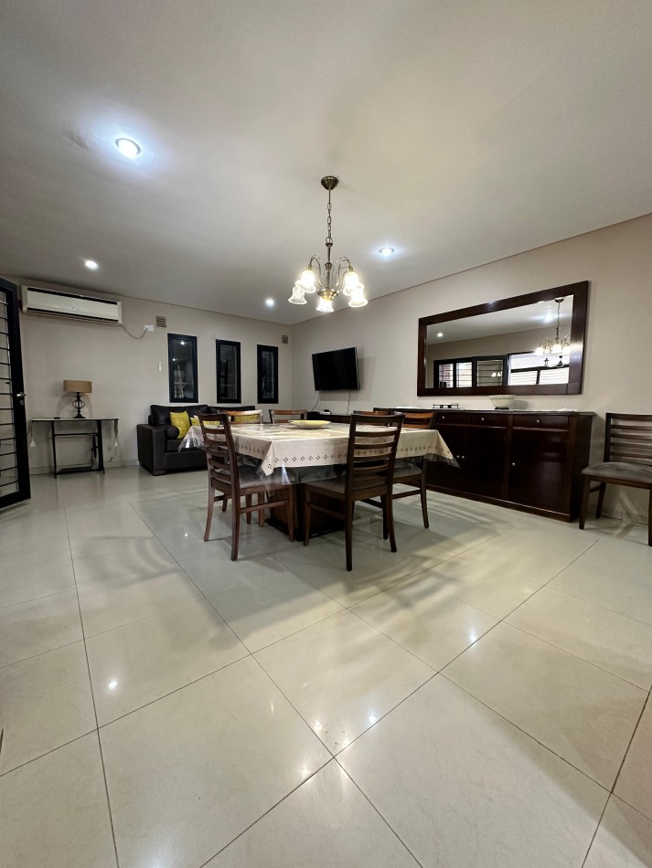 Venta casa Yerba Buena altura Av. Aconquija 2400. Inmperdible!!!!
