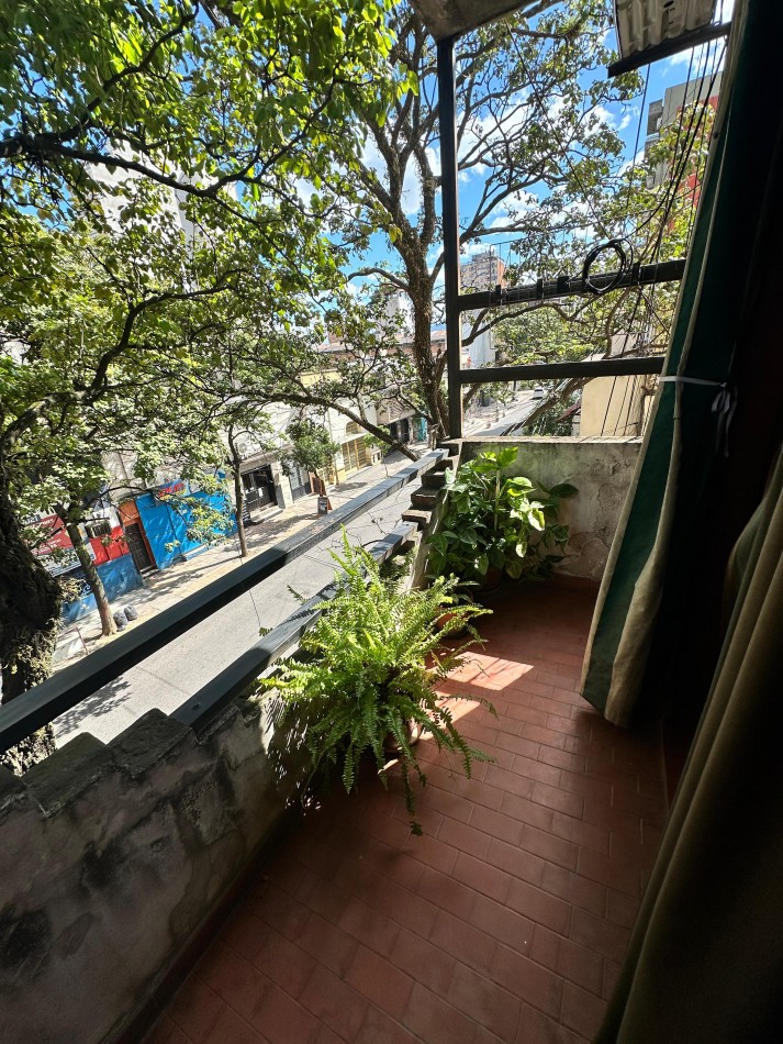 Departamento 1 dormitorio Crisostomo Alvrez 1035