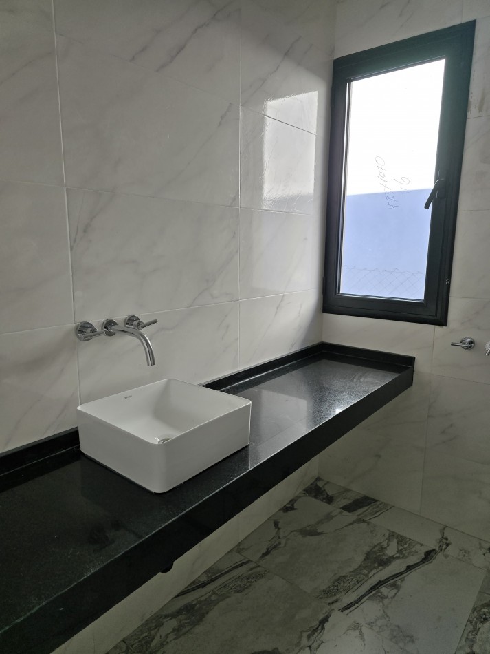 Venta casa a estrenar en Alto Verde 3