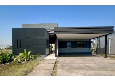 Casa a estrenar en Country Viento Sur - Vivi la armonia entre diseño, confort y naturaleza